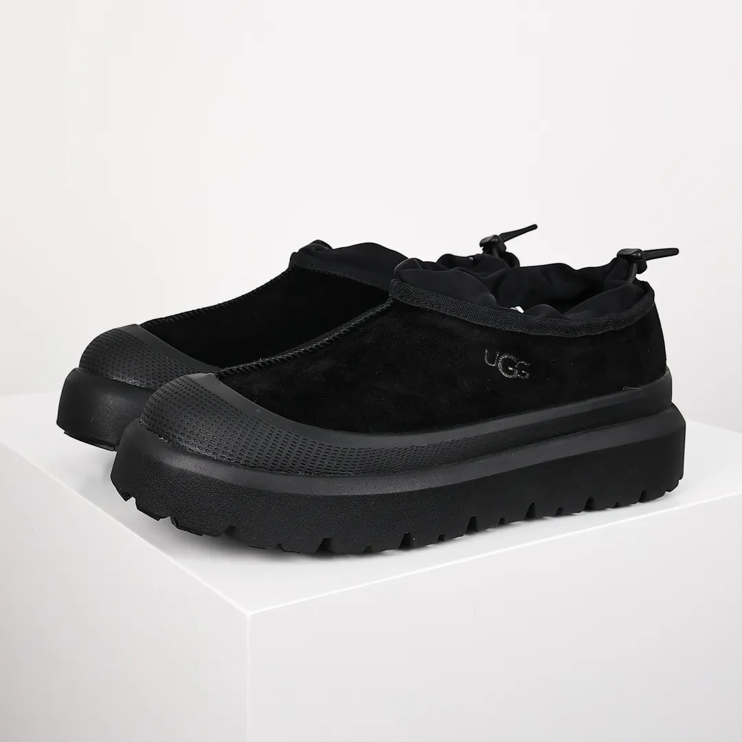 Pick up locally 💰Female size 330 Men's size 380 UGG 23S new winter products Half toe cap and low top 1144096 Imported sheepskin fur Purchasing for exclusive quality High elastic Modern midsole External non-slip outsole Leg drawstring design Very easy to put on and take off Sizes: 35 36 37 38 39 40 41 42 43 44 45